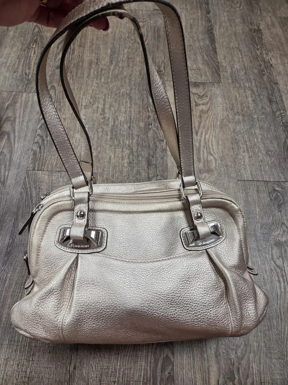 B. MAKOWSKY GENUINE PEBBLED LEATHER Metallic Pale Gold Double Handle Purse